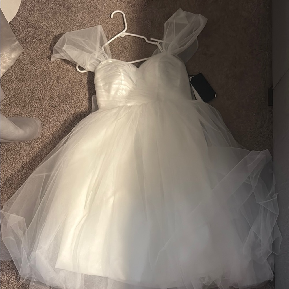 White Tulle Bridal Tea length Dress with Sweetheart Neckline